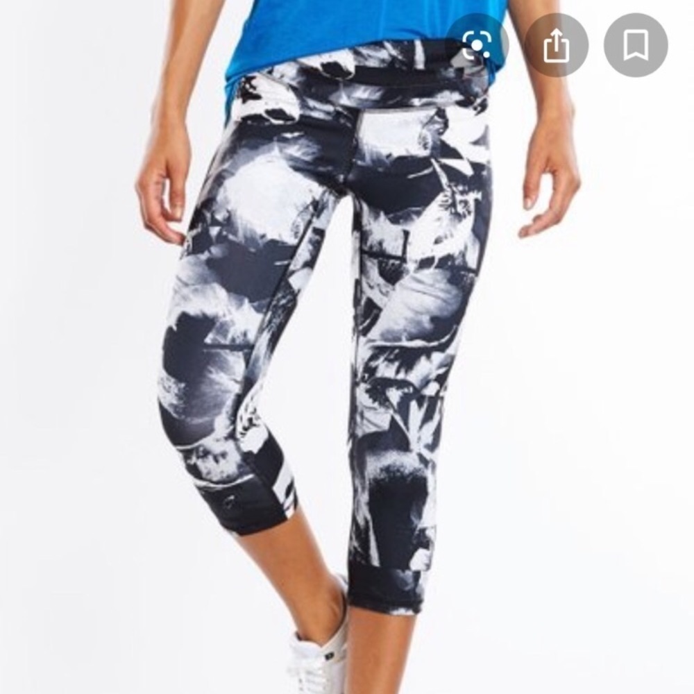 Lucy Studio Hatha Capri Legging Print 1x